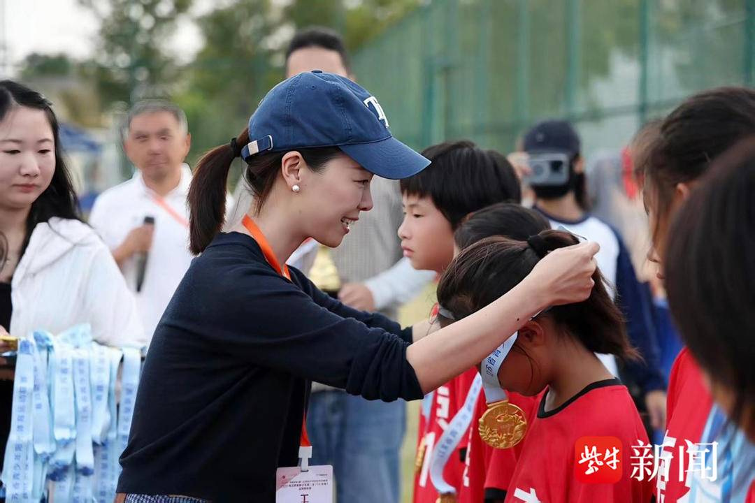 迎来了第二, 了更好的锻, 赛冠军 迎来了第二, 了更好的锻, 赛冠军