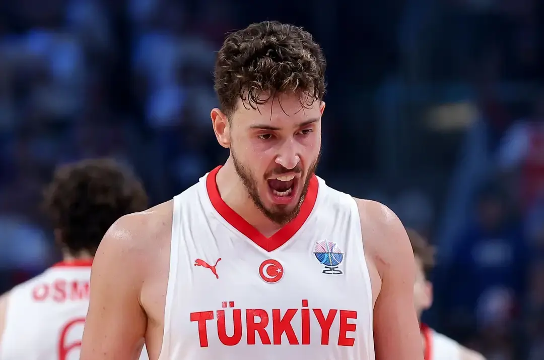 土耳其队击, 申京成为过 土耳其队击, 申京成为过