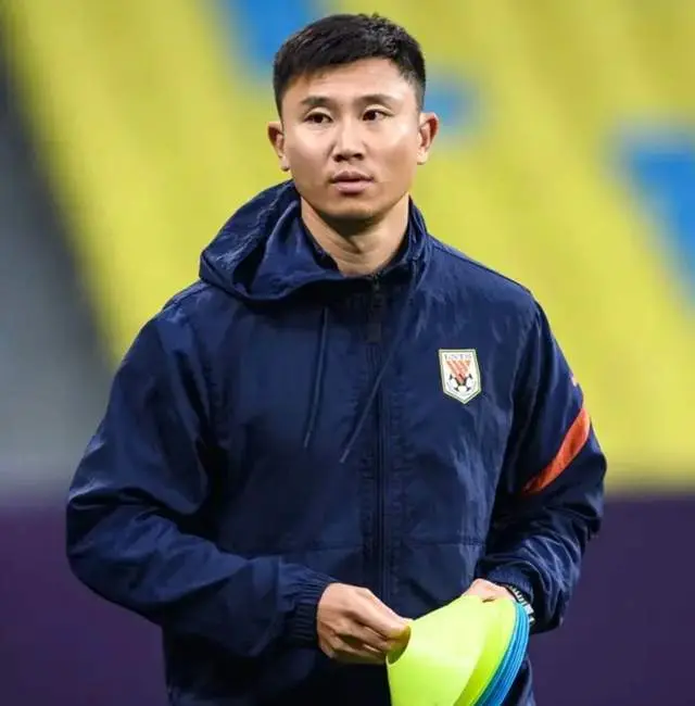 他还是有些 他还是有些